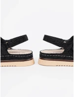 Zajímavé černé  sandály dámské platforma