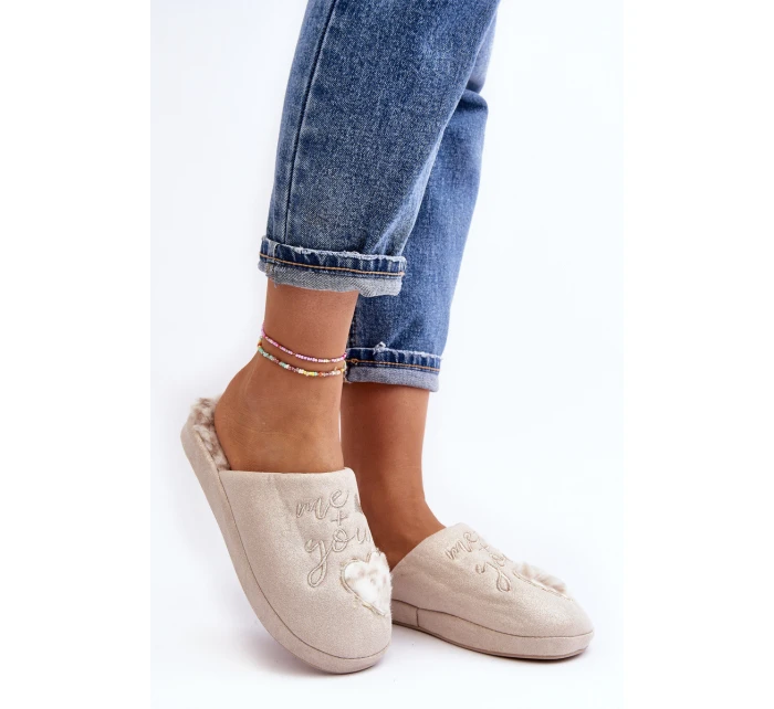 Lesklé dámské pantofle béžové Geraja Lesklé dámské pantofle béžové Geraja