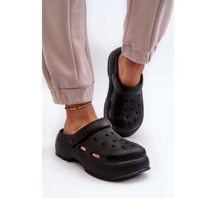 Dámské pěnové žabky bílé model 21659103 - Boto