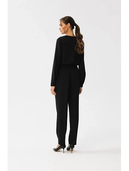 Kombinéza s výstřihem černá model 18882637 - STYLOVE
