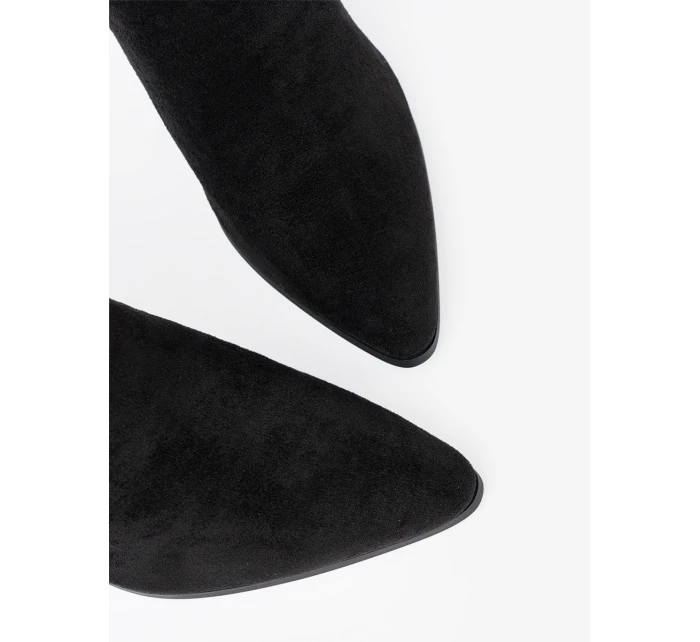 Trendy kotníčkové boty černé dámské na širokém podpatku Trendy kotníčkové boty černé dámské na širokém podpatku