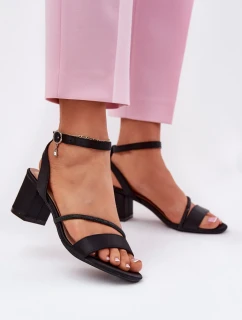 Sandály na podpatku  model 213009 Step in style