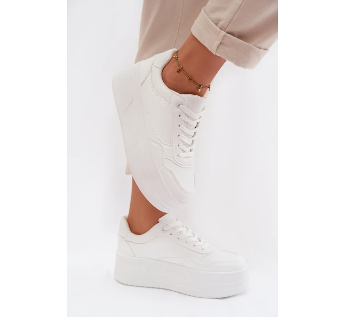 Dámské tenisky na masivní platformě bílé model 21954576 - Boto