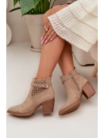 Dámské perforované kotníkové boty na podpatku s vzorem a zlatým přezkou Béžové model 22009808 - Boto