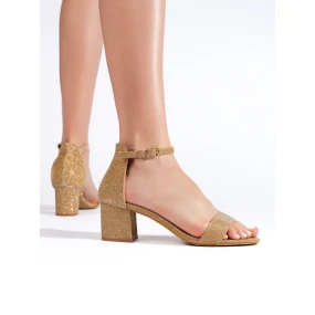 Módní zlaté  sandály dámské na širokém podpatku