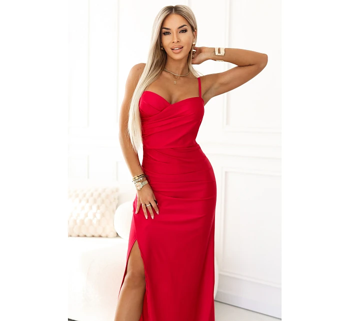 model 22100400 Přiléhavé dlouhé maxi šaty s obálkovým výstřihem a rozparkem červené - numoco basic