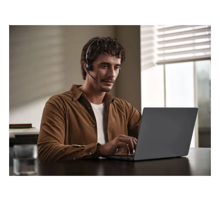 Shokz OpenMeet mic-ANC USB-C bezdrátová sluchátka s kostmi + adaptér USB-A černá