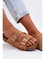 Dámské pantofle se zlatými sponami a cvočky Camel model 21960988 - Boto