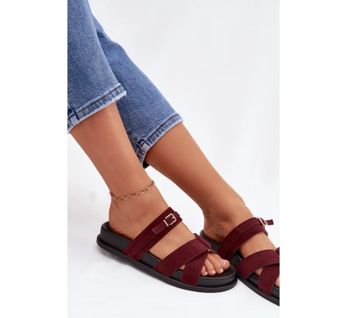 Dámské pantofle s pásky a zlatým přezkou Bordó Selorina Dámské pantofle s pásky a zlatým přezkou Bordó Selorina