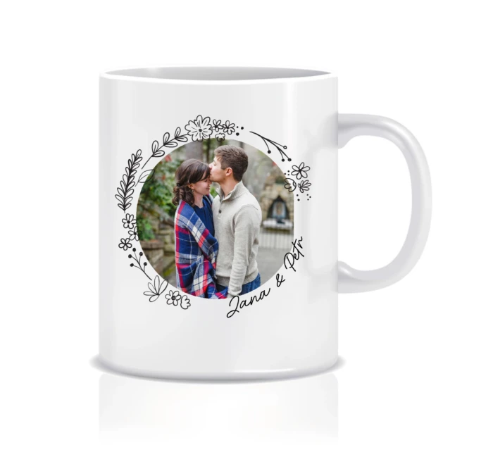 Personalizovaný klasický bílý keramický hrníček 300 ml s květinovým ohraničením