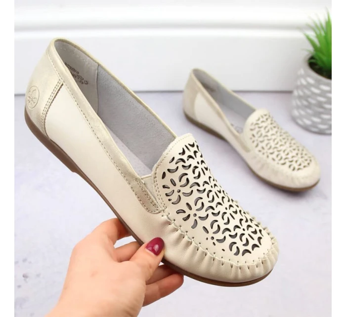 Kožené pohodlné polobotky Rieker W RKR658 beige
