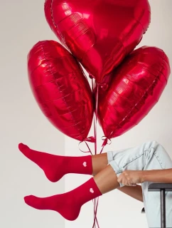 Dámské ponožky s drobným srdíčkem – červené