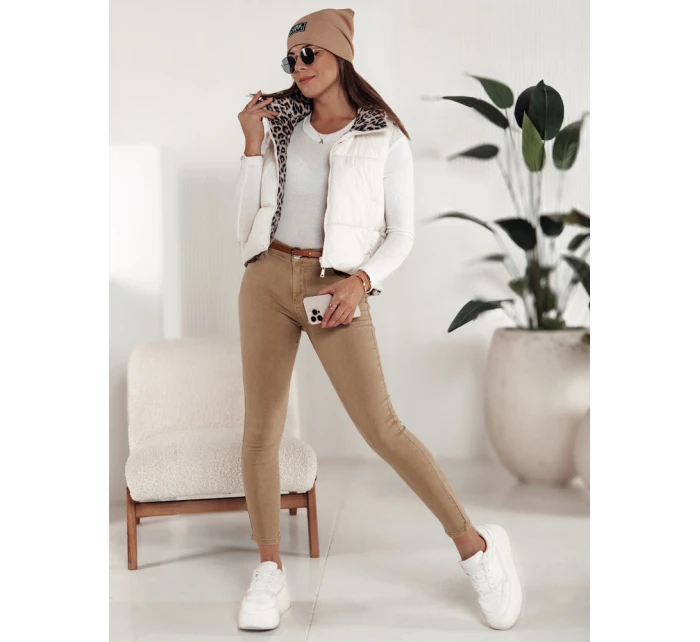 Dámské džínové kalhoty s páskem v béžové barvě model 21981126 - Dstreet Dámské džínové kalhoty s páskem v béžové barvě model 21981126 - Dstreet