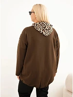 Dámská mikina Plus Size z viskózy s kapucí a leopardími vsadkami hnědá Dámská mikina Plus Size z viskózy s kapucí a leopardími vsadkami hnědá