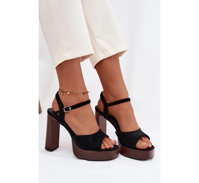 Dámské sandály na podpatku a platformě z eko semiše Černé model 21943416 - Boto