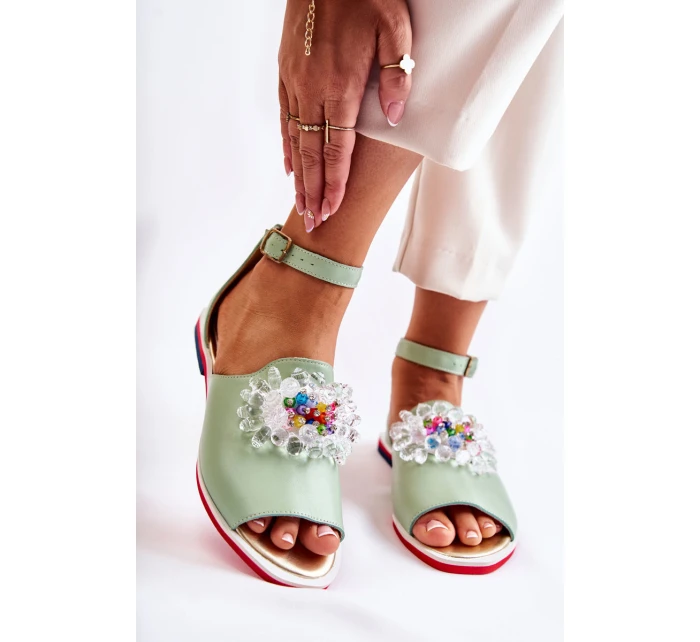 Dámské kožené sandály s zdobením zelená Nevassa Dámské kožené sandály s zdobením zelená Nevassa