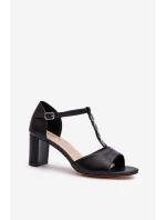 Dámské sandály na podpatku s ozdobným páskem eko kůže černé Triavera Dámské sandály na podpatku s ozdobným páskem eko kůže černé Triavera
