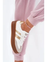 Dámské tenisky na platformě z eko kůže Elaraven – bílo-zlaté Dámské tenisky na platformě z eko kůže Elaraven – bílo-zlaté