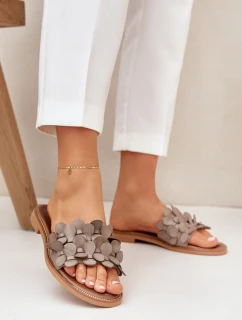 Dámské pantofle na plochém podpatku model 22014107 Taupe Zazoo - ZOiO