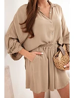 Dámský viskózový komplet, košile s knoflíky a volné kraťasy camelový