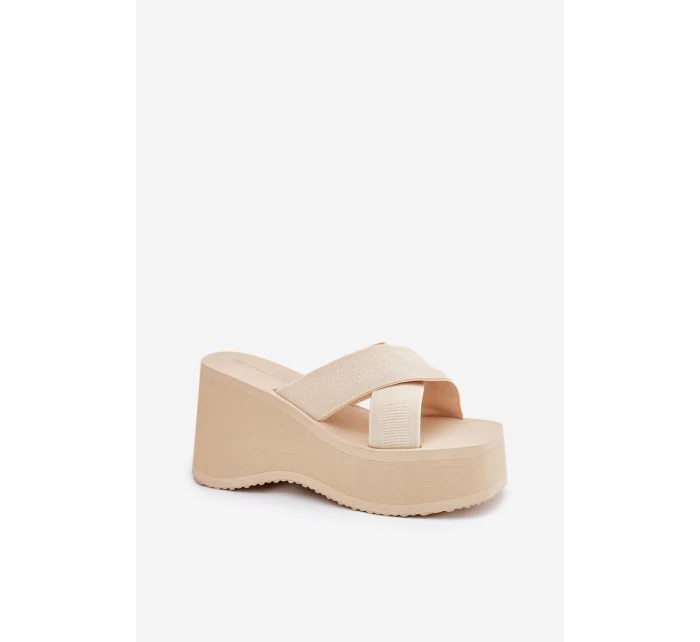 Dámské Pantofle Na Klínu A Platformě Béžové Sevolee Dámské Pantofle Na Klínu A Platformě Béžové Sevolee