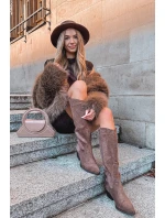 Dámské kotníkové kovbojky na podpatku Esmira z eko‑zamszu – hnědé Dámské kotníkové kovbojky na podpatku Esmira z eko‑zamszu – hnědé