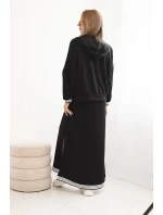 Dámská souprava z viskózy s rozepínací mikinou a dlouhou sukní černá Dámská souprava z viskózy s rozepínací mikinou a dlouhou sukní černá