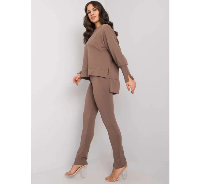 Souprava RV KMPL 7333.02 hnědá