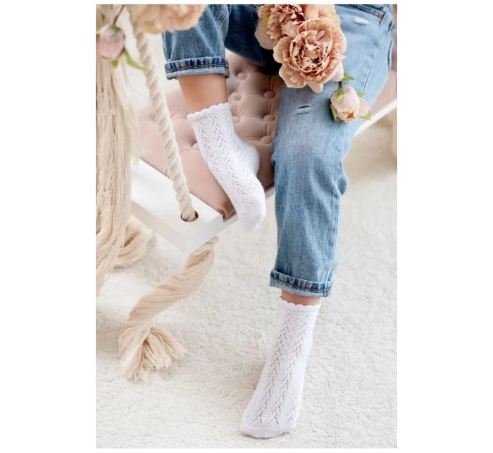 Dětské ažurové ponožky – bílé