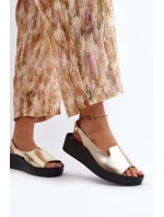 Zazoo 2893 Dámské kožené sandály na tlusté podrážce zlaté Zazoo 2893 Dámské kožené sandály na tlusté podrážce zlaté