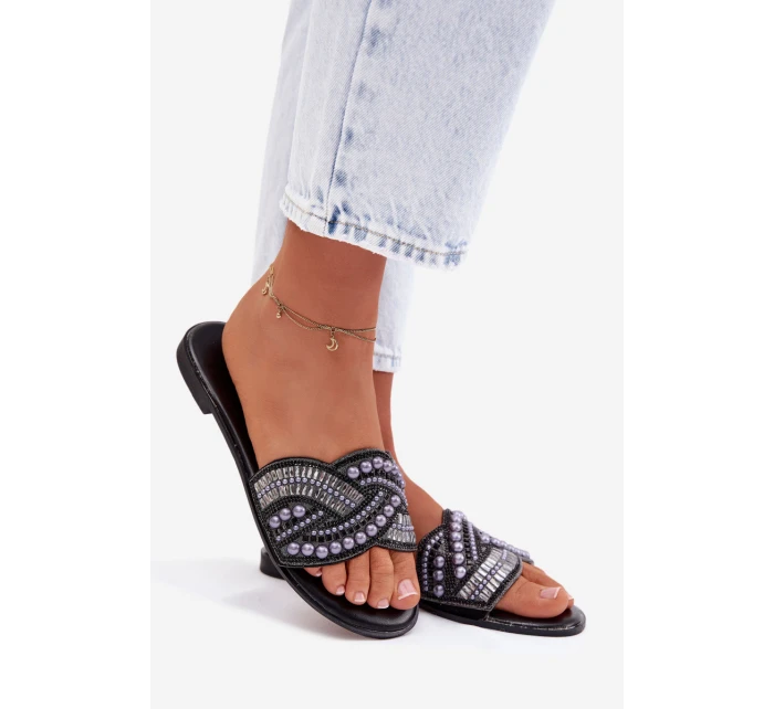 Ozdobené pantofle na nízkém podpatku Černé Dovima