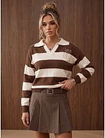 Sweter damski z kołnierzykiem i haftem LOVE brązowy FashionStreet MY2659 Sweter damski z kołnierzykiem i haftem LOVE brązowy FashionStreet MY2659