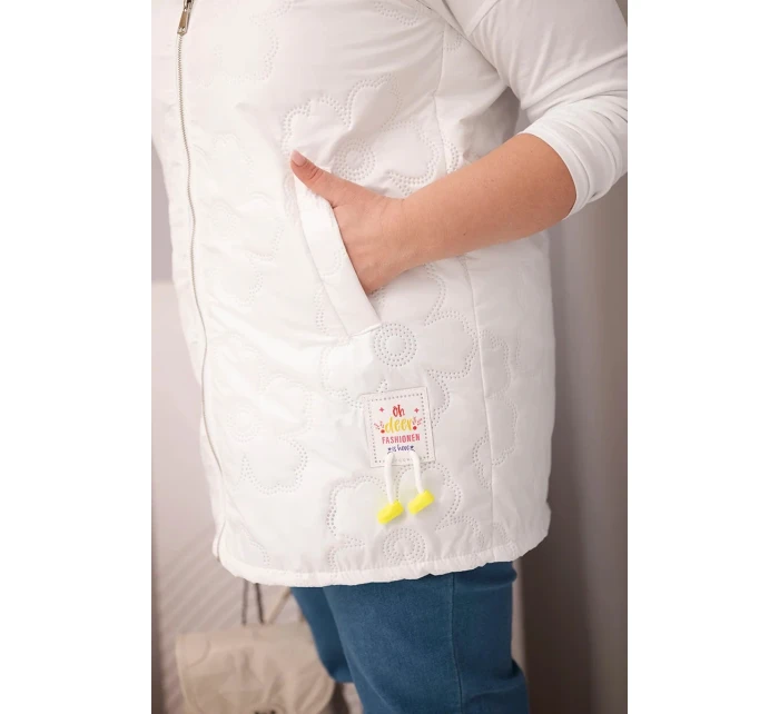 Dámská vesta Plus Size s kapucí a květinovým prošíváním bílá