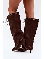 Kozačky Kitten Heel semišové s ozdobným šněrováním čokoládové Juletta Kozačky Kitten Heel semišové s ozdobným šněrováním čokoládové Juletta