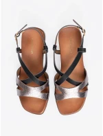 Trendy černé  sandály dámské na plochém podpatku