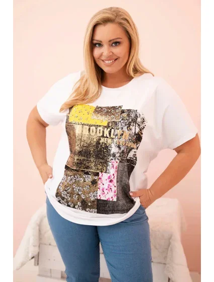 Dámská bavlněná halenka Plus Size s barevným potiskem bílá + žlutá Dámská bavlněná halenka Plus Size s barevným potiskem bílá + žlutá