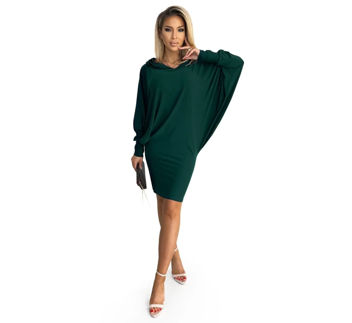 Dámské netopýří šaty v lahvově zelené barvě s kapucí 400-1