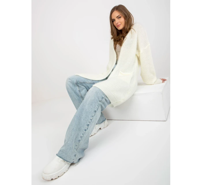 Sweter TW SW BI model 21127075 ecru - FPrice