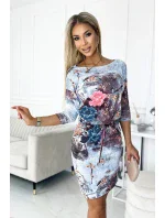 13-155 Sportovní šaty s kravatou - KVĚTINY na kamenném pozadí 13-155 Sportovní šaty s kravatou - KVĚTINY na kamenném pozadí