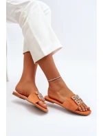 Dámské sandály na ploché podrážce s zdobením model 21651128 - Boto Dámské sandály na ploché podrážce s zdobením model 21651128 - Boto