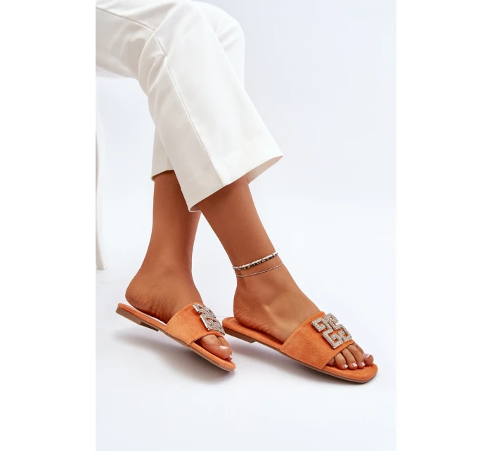 Dámské sandály na ploché podrážce s zdobením model 21651128 - Boto Dámské sandály na ploché podrážce s zdobením model 21651128 - Boto