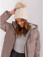 Czapka JK CZ model 18975362 beżowy - FPrice Czapka JK CZ model 18975362 beżowy - FPrice