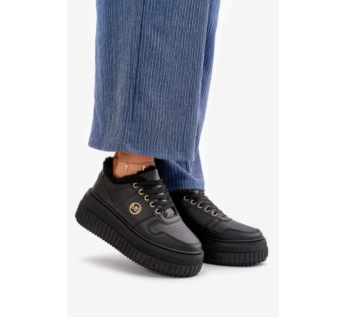 Sneakersy Sportovní Obuv Dámská Zateplená Na Masivní Podešvi Černé model 21668413 - Boto Sneakersy Sportovní Obuv Dámská Zateplená Na Masivní Podešvi Černé model 21668413 - Boto