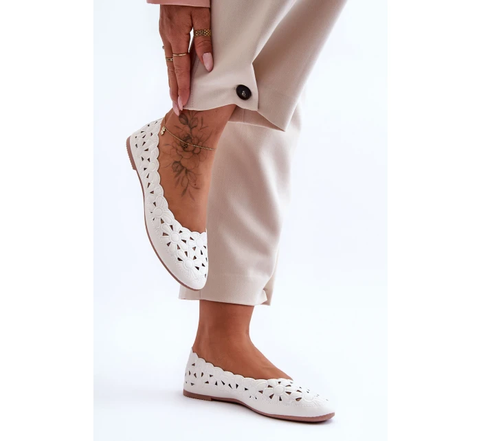 Dámské Lesklé Baleríny Bílé model 21625332 - EVENTO