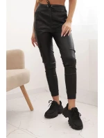 Dámské kalhoty z ekokůže s kapsami a vázáním v pase černé