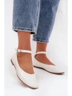 Dámské baleríny s páskem a přezkou Janelor – bílé Dámské baleríny s páskem a přezkou Janelor – bílé