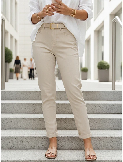 Dámské džíny Mom Fit s vysokým pasem a ekru páskem FashionStreet UY3088
