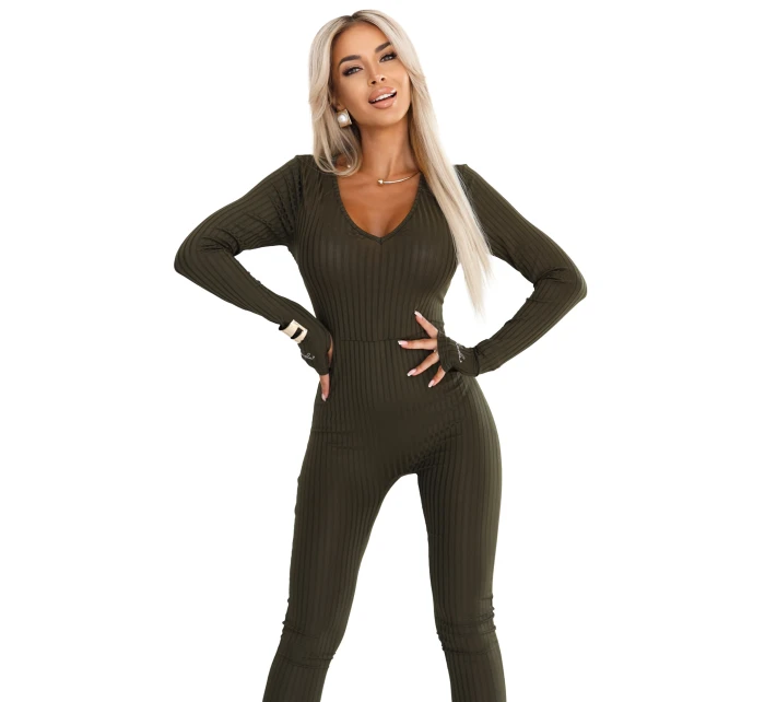 619-2 Pohodlný a elegantní dámský žebrovaný overal s výstřihem - khaki barva