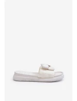 Dámské šedé sandály s ozdobou na nízké platformě Cedrella Dámské šedé sandály s ozdobou na nízké platformě Cedrella