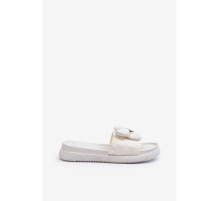 Dámské šedé sandály s ozdobou na nízké platformě Cedrella Dámské šedé sandály s ozdobou na nízké platformě Cedrella